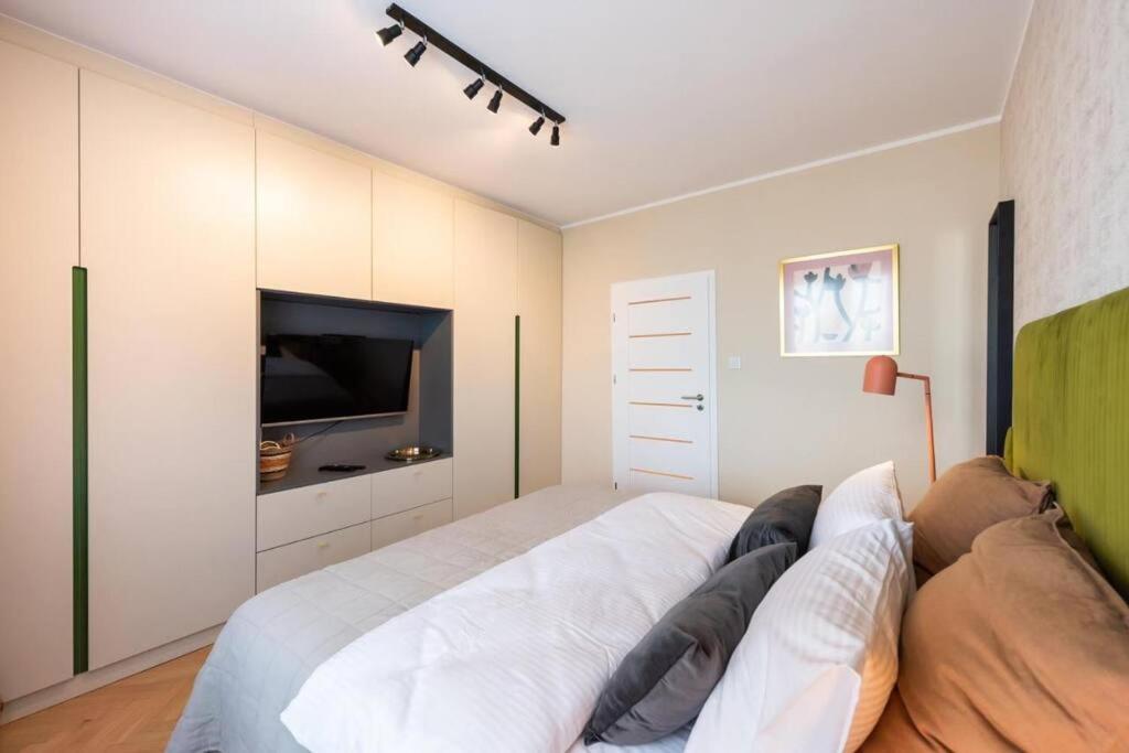 Eclectic City Apartment Near Old Town ワルシャワ エクステリア 写真
